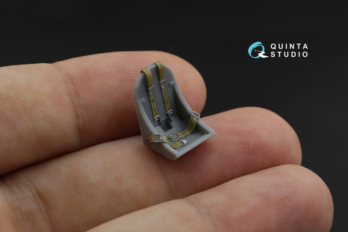 Quinta Studio QD48126 F4U-1 Corsair (Birdcage) 3D-Printed &amp;amp; colored Interior on decal paper (Hobby Boss) 1/48 – Bild 4