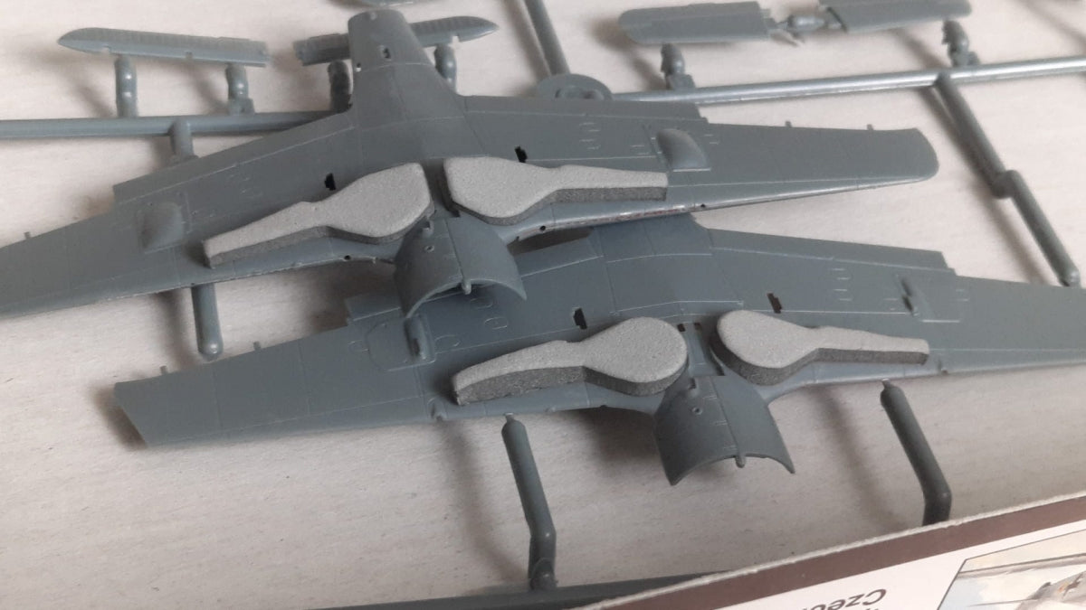 Omask 77201 Fw 190 A-5 + A-8/F wheel bay plugs (for Eduard) 1/72 – image 2