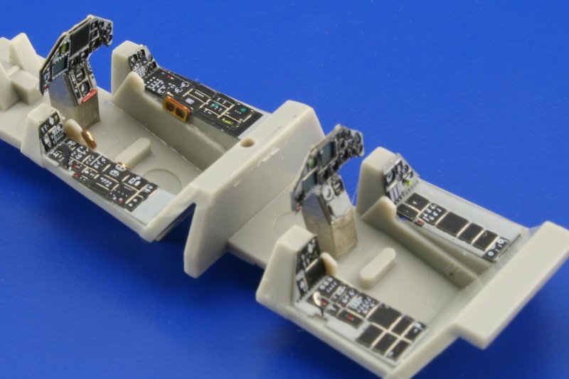 Eduard SS244 F-16B Plus 1/72 HASEGAWA – obrázek 3