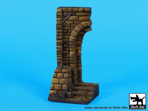 Black Dog D35072 Ruined entrance with stairs base 1/35 – image 4
