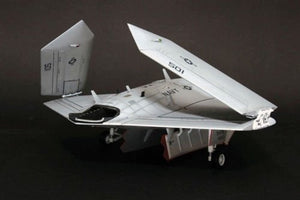 Freedom 18001 US Navy UCAS X-47B 1/48 – image 7