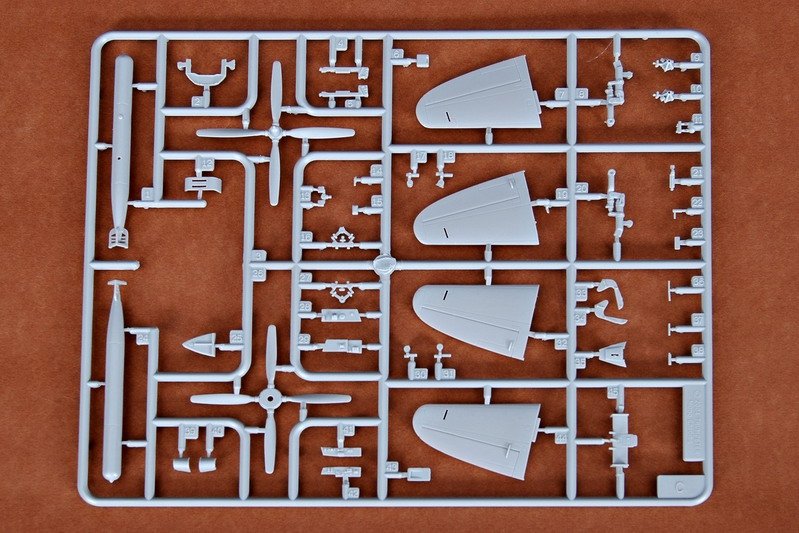 Trumpeter 01619 BRITISH WYVERN S.4 1/72 – image 6