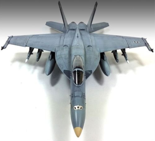Academy 12547 USN F/A-18E VF-143 &amp;quot;Pukin Dogs&amp;quot; 1/72 – Bild 4