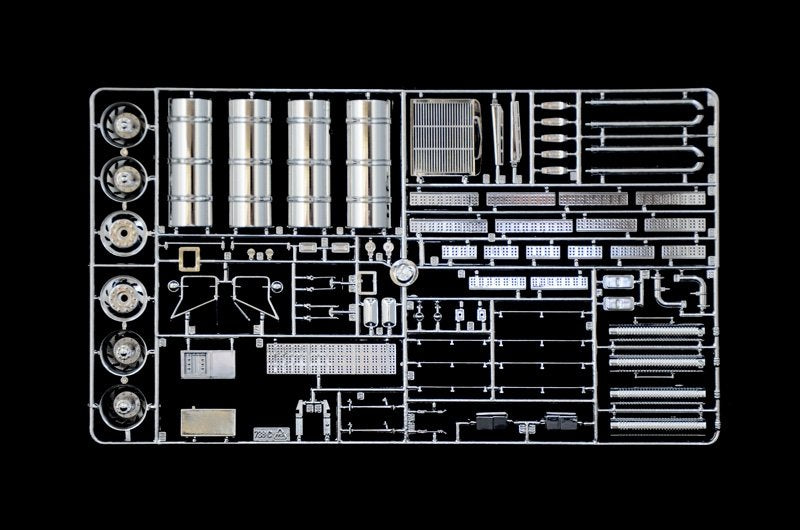 Italeri 3925 FREIGHTLINER FLD 120 SPECIAL 1/24 – immagine 4