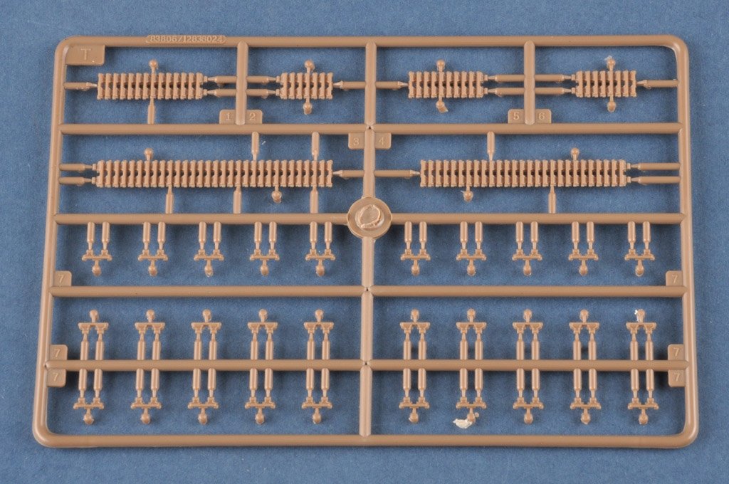 Hobby Boss 83895 German 3.7cm Pak 35/36 auf Pz.Kpfw 35R(f) 1/35 – immagine 9