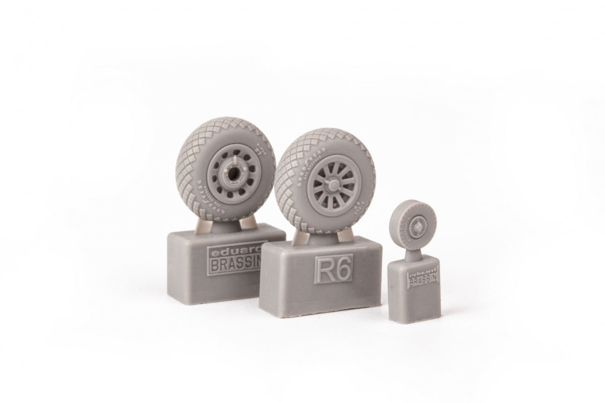 Eduard 672366 P-51D wheels diamond tread EDUARD 1/72 – image 4