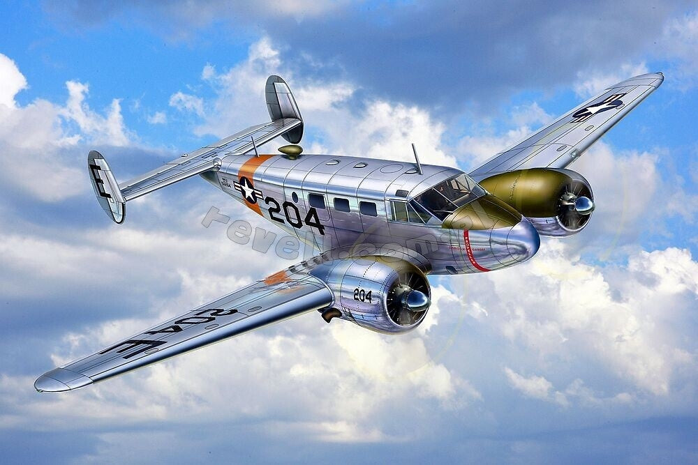 Revell 63811 Beechcraft Model 18 - model set 1/72 – zdjęcie 3