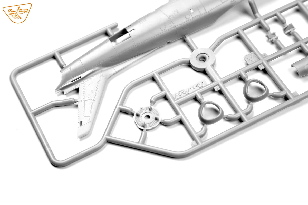 Clear Prop! CP72055 North American F 86 A Sabre in Korea - Early Variants (Advanced Kit) – obrázek 30
