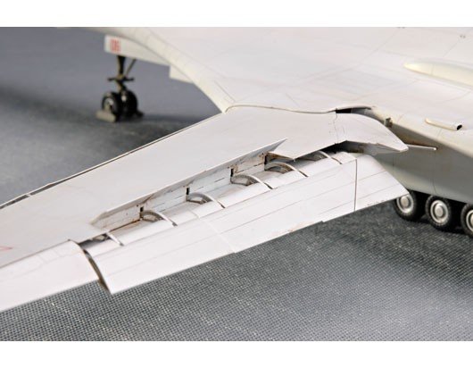 Trumpeter 01620 Tu-160 BLACKJACK 1/72 – imagen 10