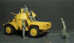 ICM 35382 P 204 (f) with German Armored Vehicle Crew (1/35) – image 8