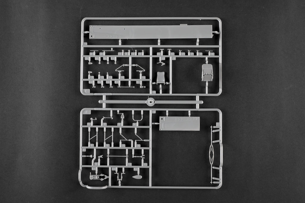 Trumpeter 05111 UH-1B Huey 1/35 – obrázek 6