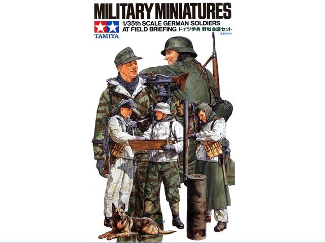 Tamiya 35212 German Soldiers at Field Briefing 1/35