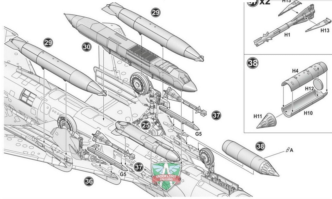 Modelsvit 72048 Su-17M3R Reconnaissance fighter-bomber 1/72 – imagen 4