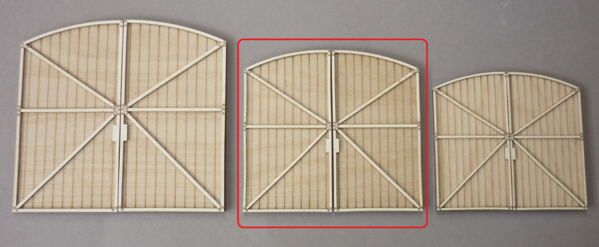 RT-Diorama 35936 Barn doors - medium 1/35 – image 2