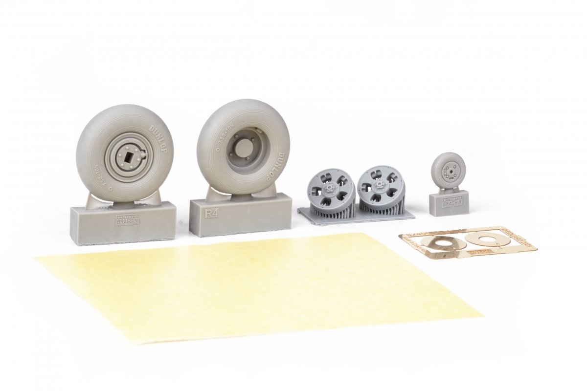 Eduard 624004 Spitfire Mk. IX wheels 5spoke AIRFIX 1/24 – immagine 4