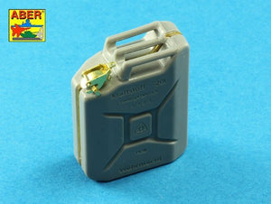 Aber 16158A German WW II 20L Jerry Can closings &amp;amp; 200L fuel drum covers (choice A) (1/16) – obrázek 10