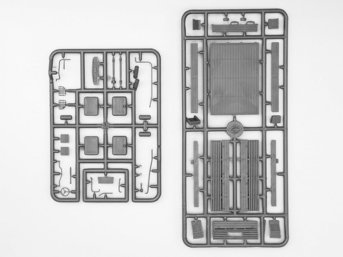 ICM 72821 ZіL-131 AFU with DShKM 1/72 – image 4
