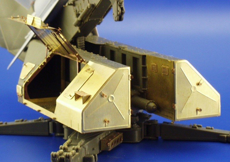 Eduard 35695 SA-2 Missile on launcher 1/35 Trumpeter – Bild 8