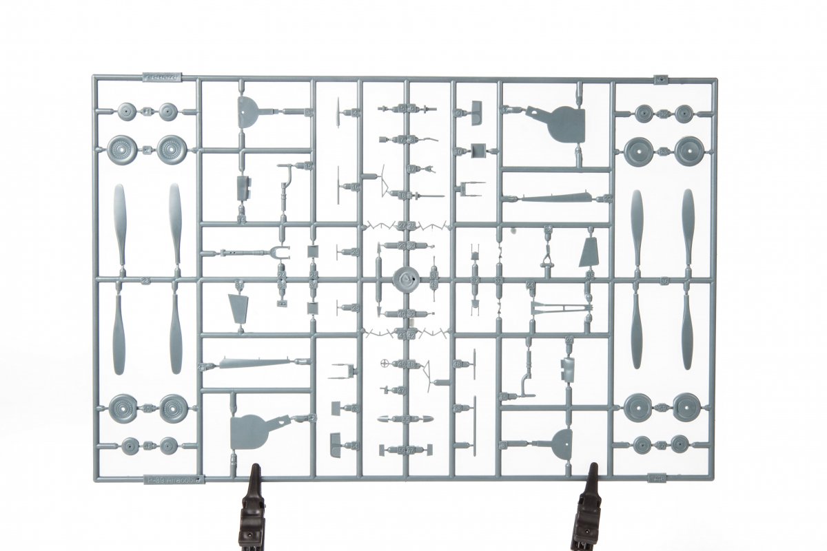 Eduard 8092 P-400 1/48 – immagine 8