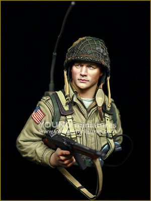 Young Miniatures YM1885 US Airborne Radio Operator CARENTAN 1944 1/10 – Bild 2