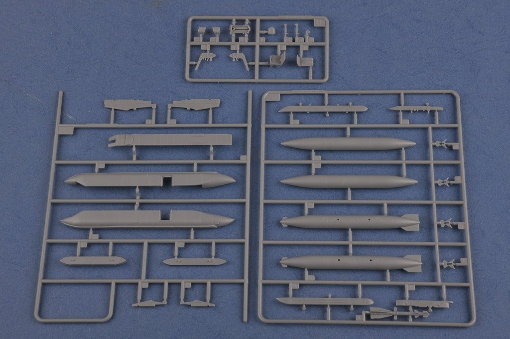 Hobby Boss 81758 Su-17M4 Fitter-K 1/48 – obrázek 5