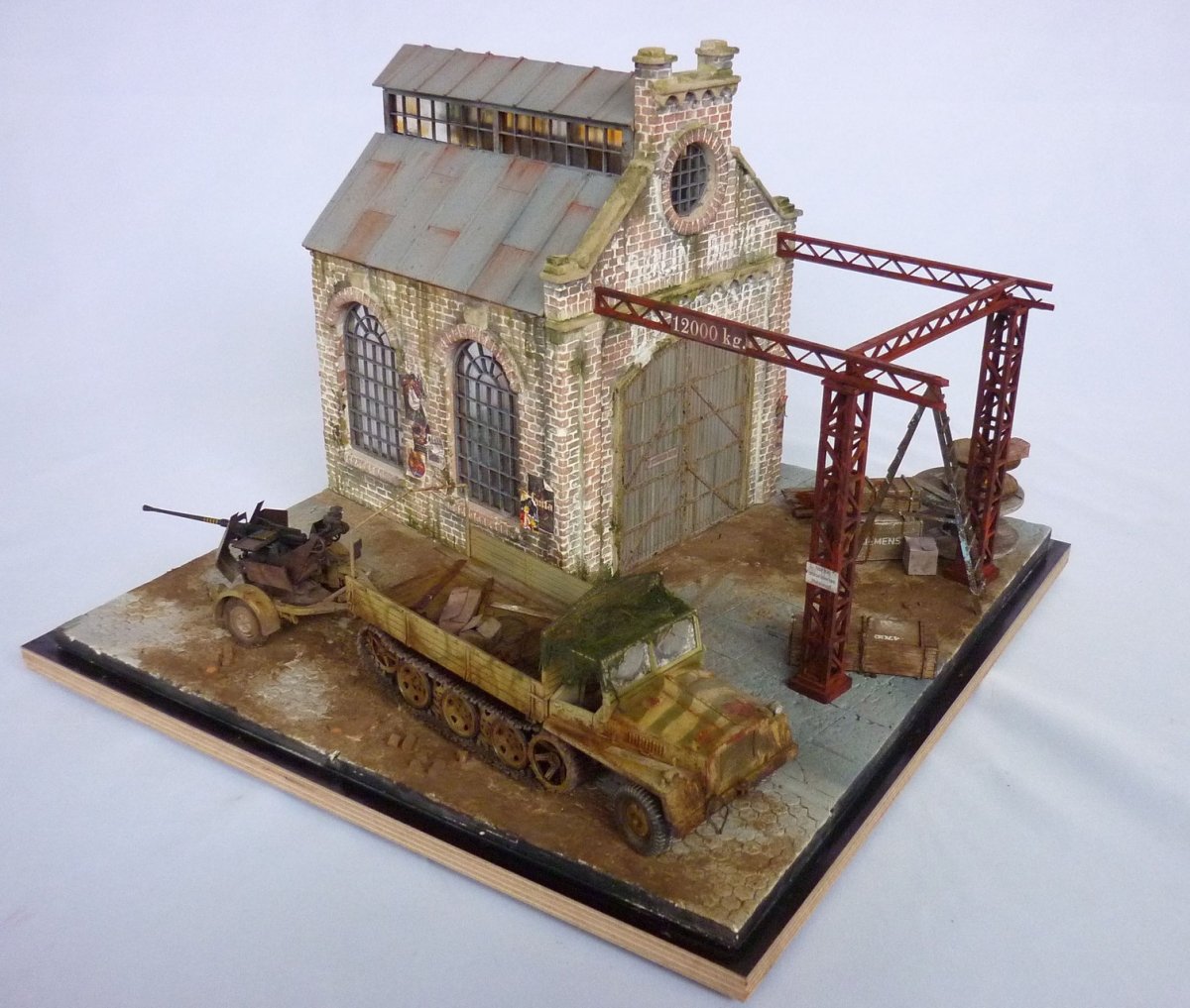 RT-Diorama 35292 Diorama-Base: &amp;quot;Railroad Shed&amp;quot; 1/35 – image 2