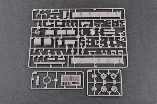 Trumpeter 01550 Russian T-62 Mod.1975 With KMT-6 Mine Plow 1/35 – obrázek 9