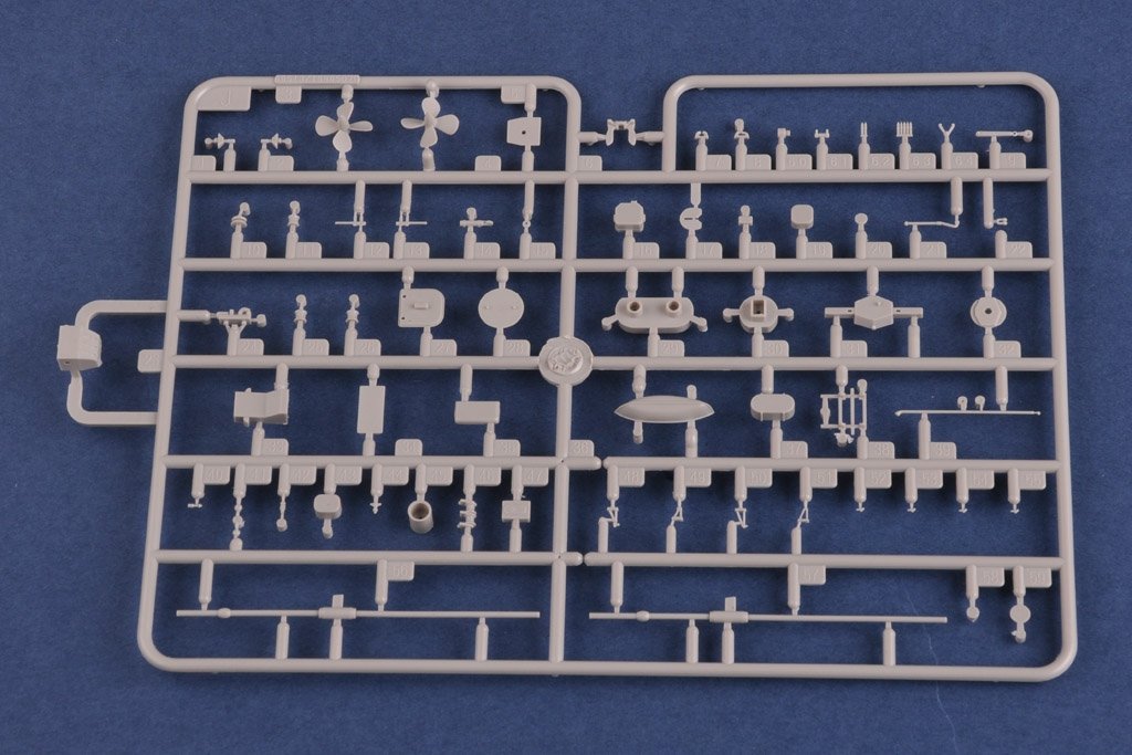Hobby Boss 86514 USS Guam CB-2 1/350 – immagine 7