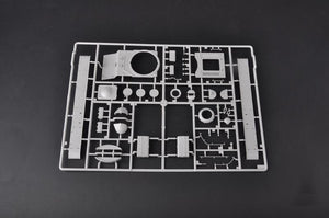 Trumpeter 01570 Soviet KV-122 Heavy Tank 1/35 – obrázek 8
