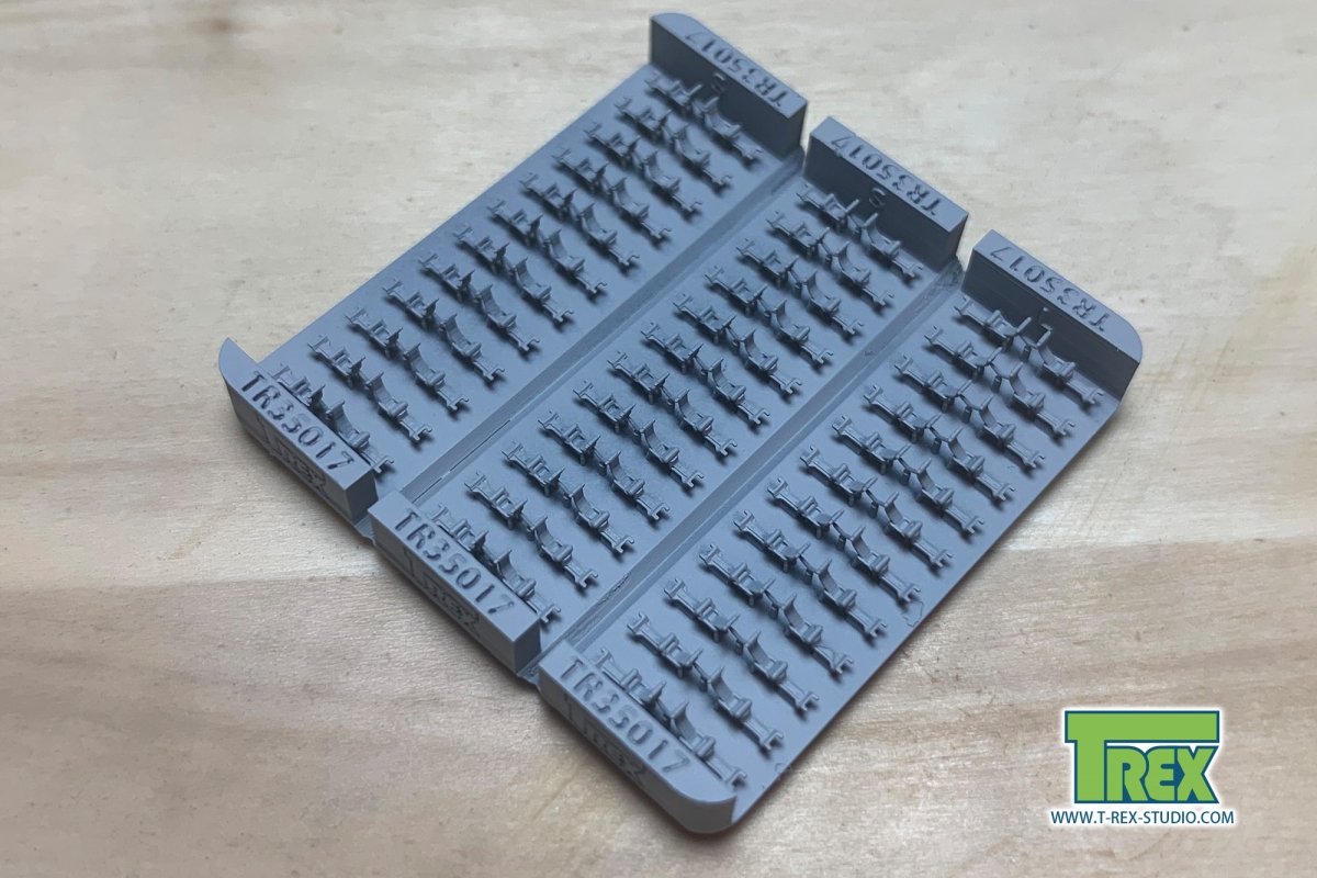 T-Rex Studio TR35017 Opened Clamps for German Panzer Type 1 1/35 – image 2