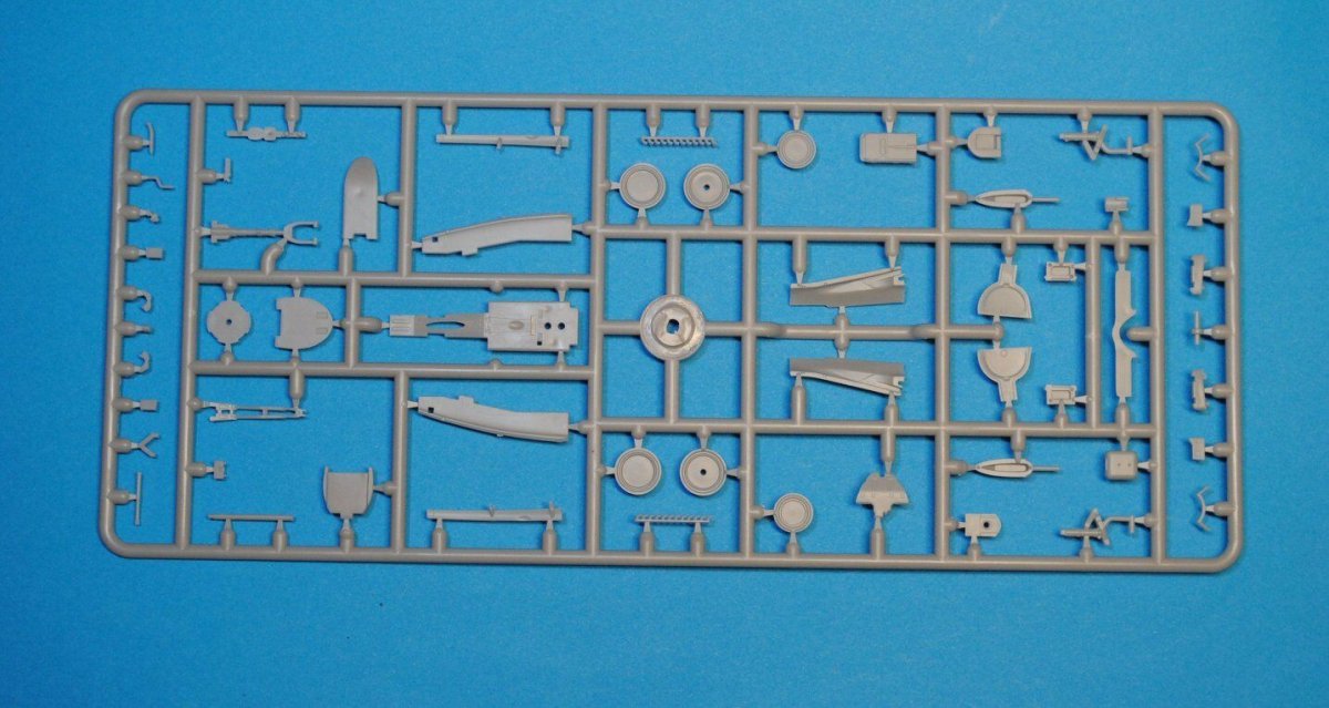 Dora Wings 72005 Bell P-63E-1-BE Kingcobra 1/72 – obrázek 6
