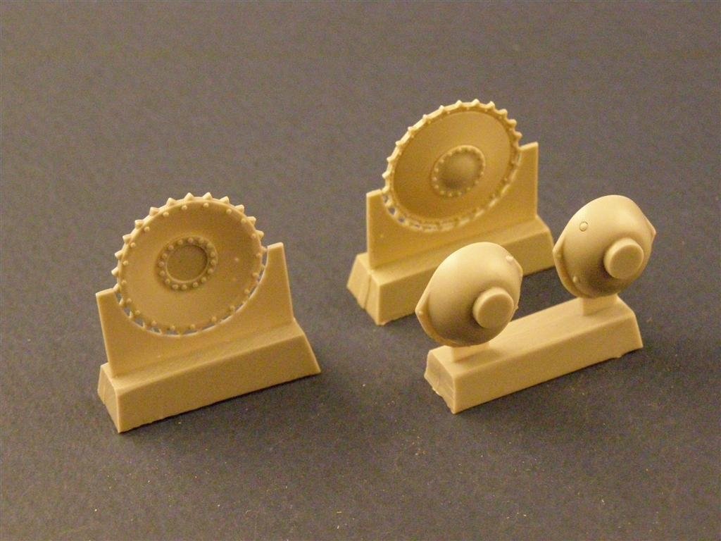 Panzer Art RE35-033 Drive wheels with transmission for Panzer II tank 1/35 – image 3