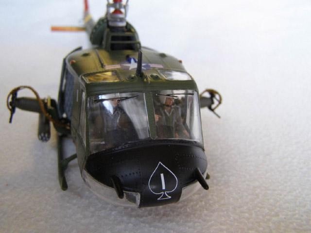 Revell 04476 Bell UH-1 Huey Hog 1/48 – obrázek 2
