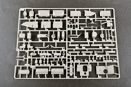 Trumpeter 09541 Pz.Kpfw.VIII Maus Full Interior 1/35 – image 12