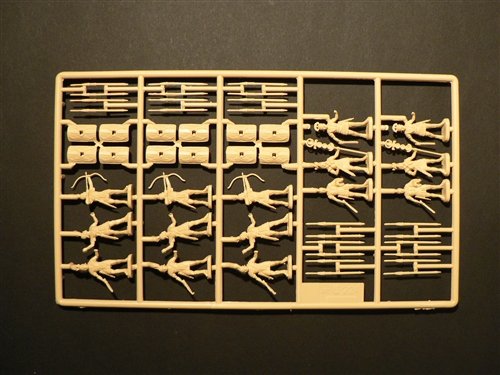 Italeri 6047 Roman Infantry - I Cen. AD 1/72 – obrázek 3