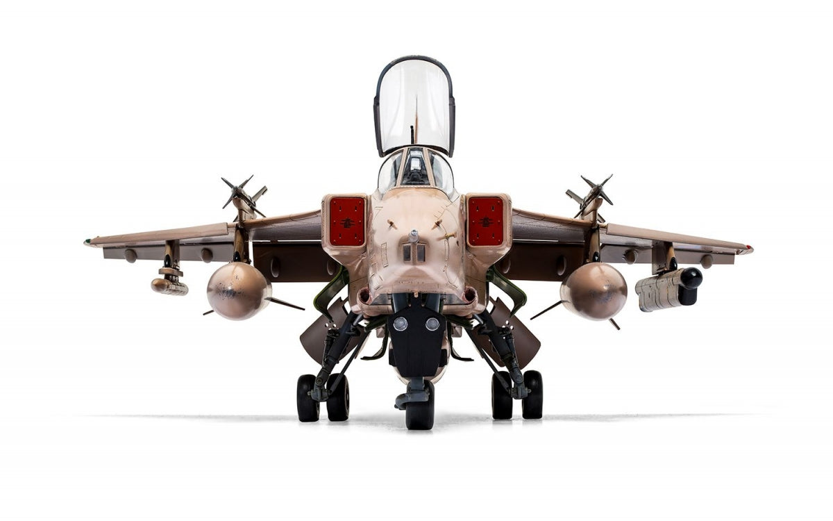 Airfix 11010 Sepecat Jaguar GR.1/GR.1A 1/48 – obrázek 10