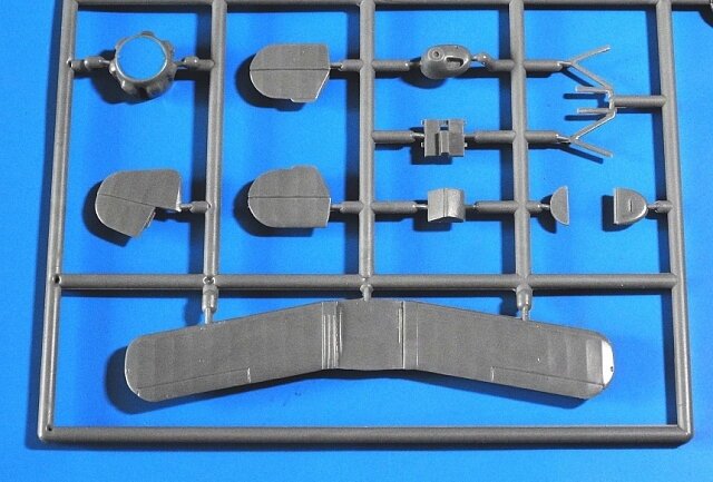 RS Models 92270 Bücker 133 A/C &amp;quot;Jungmeister&amp;quot; 1/72 – obrázek 3