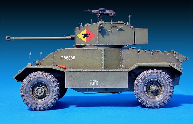 MiniArt 35159 AEC Mk.III ARMORED CAR (1/35) – imagen 4