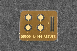 Trumpeter 05909 HMS Astute 1/144 – image 6