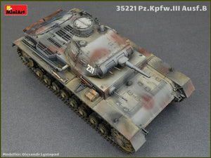 MiniArt 35221 Pz.Kpfw.III Ausf.B w/Crew 1/35 – image 6