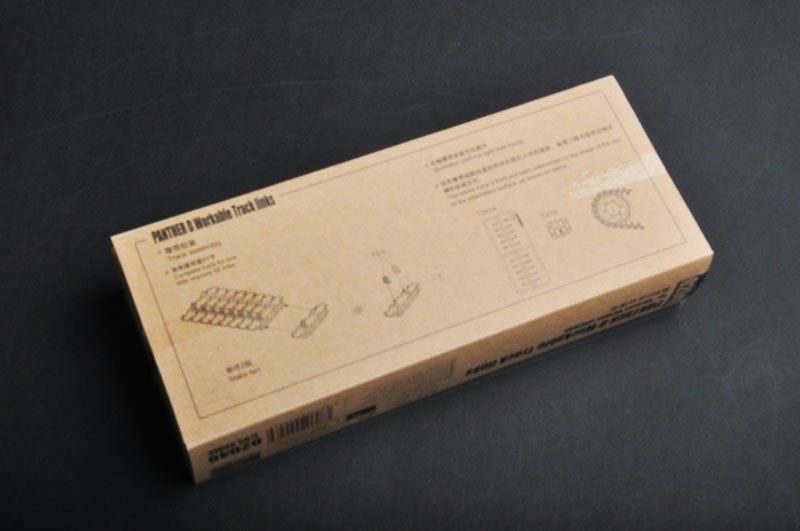 Trumpeter 02046 Panther D Workable Track links For VK1602 Leopard 1/35 – image 2