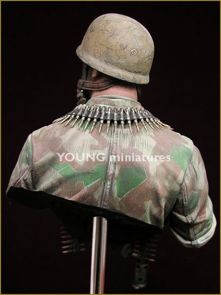 Young Miniatures YM1844 German Fallschirmjager Monte Cassino 1944 1/10 – image 5