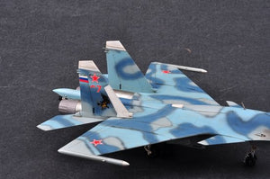 Trumpeter 01667 Russian Su-33 Flanker D – imagen 7