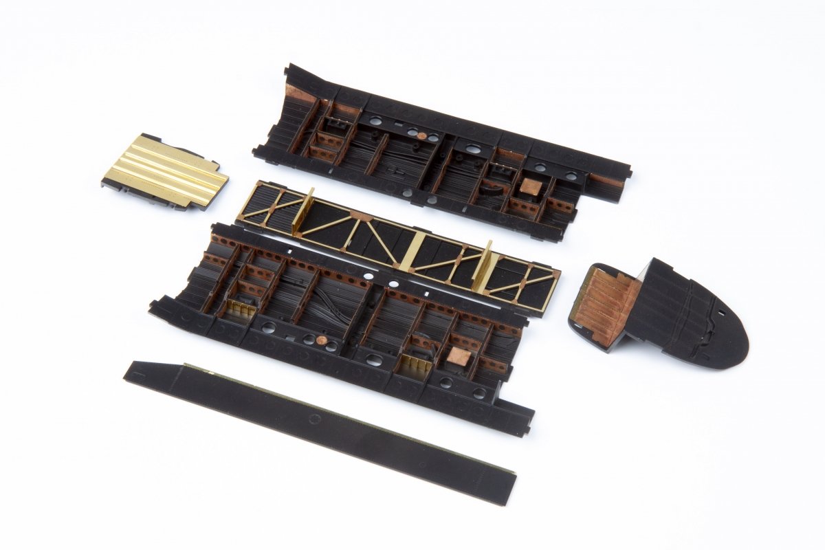 Eduard 32484 A-20G bomb bay HONG KONG MODELS 1/32 – Bild 2
