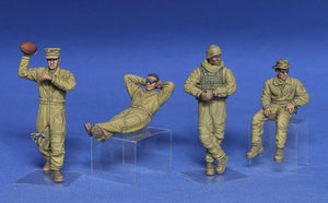 MiniArt 37049 USMC TANK CREW AT REST 1/35 – image 2
