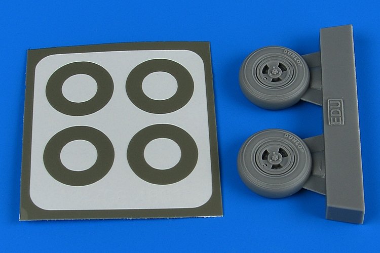 Roues Aires 4798 Spitfire Mk.IX (3 rayons) et masques de peinture 1/48 EDUARD