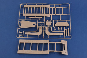 Hobby Boss 85513 Ukraine KrAZ-6446 Tractor with MAZ/ChMZAP-5247G semitrailer 1/35 – image 7