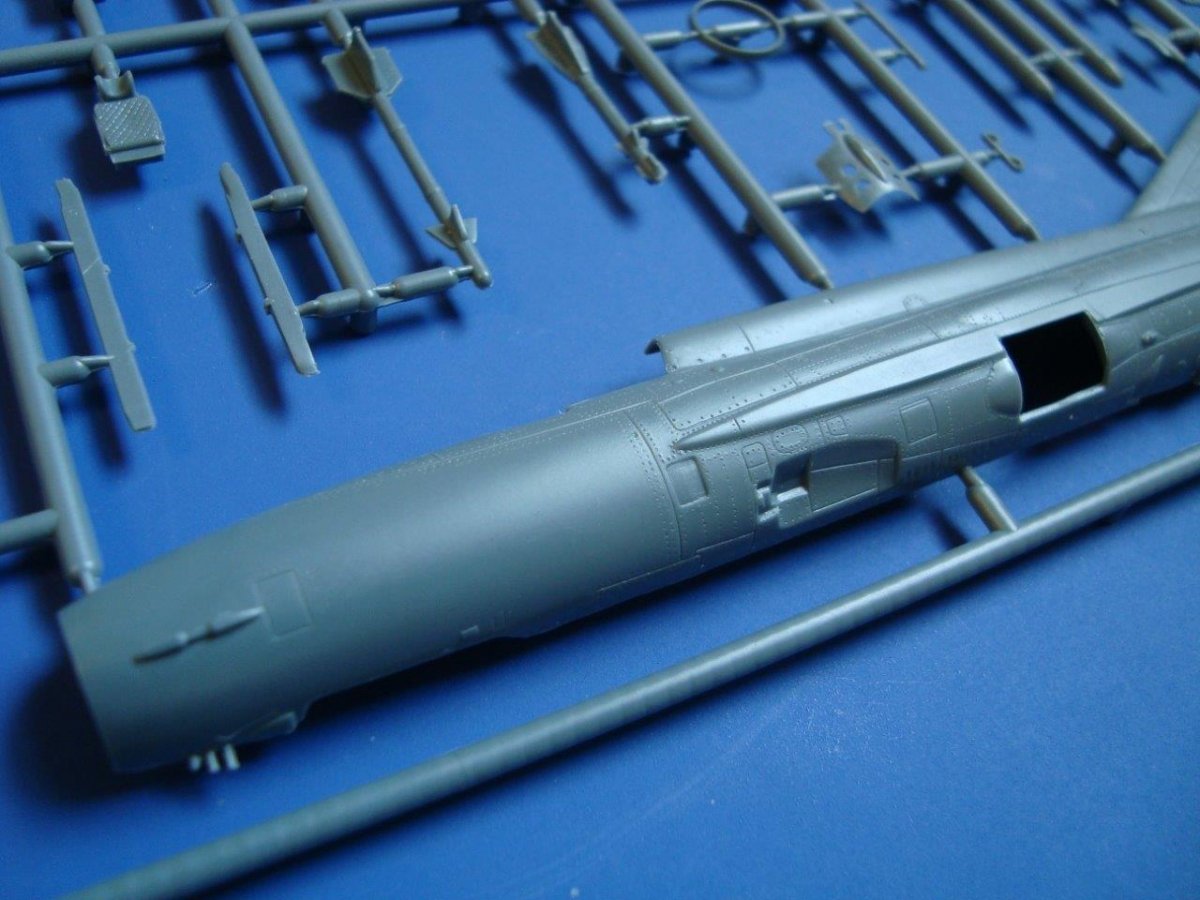 Kozavody Prostejov KPM0100 MiG-21 BIS Fishbed Part I. 1/72 – image 7