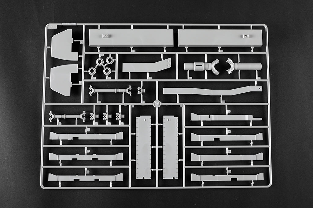 Trumpeter 00948 Char lourd allemand Tiger II - Tourelle Porsche, première production, échelle 1/16 – image 34
