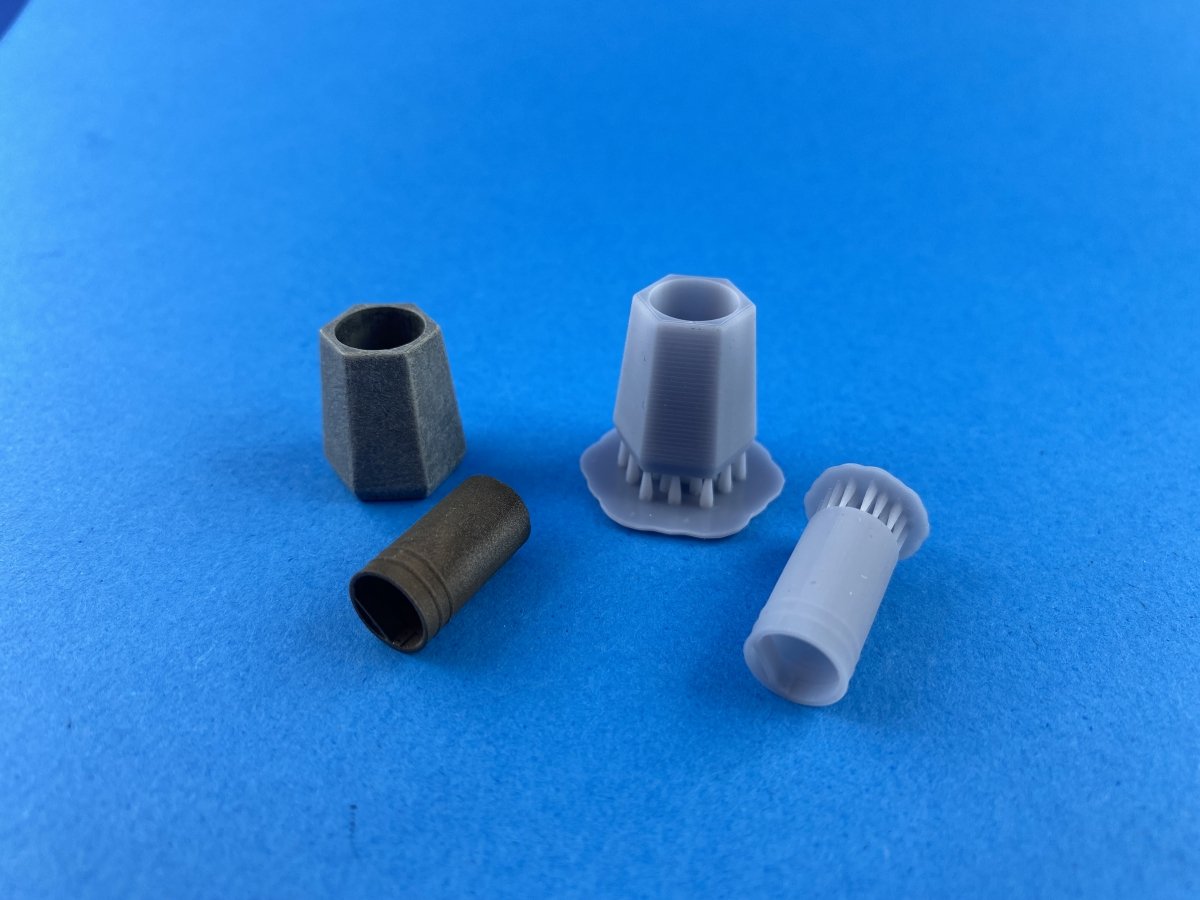 Point of no Return 3522010 Station benches and trash cans 1/35 – image 7